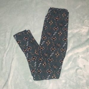 LuLaRoe OS leggings